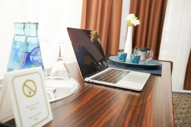 غرفة ديلوكس مفردة، The Atrium Hotel 2/4