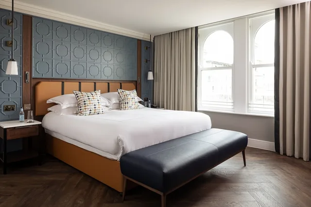 Superior, Suite, King Bed, Sofa, The Parkgate Hotel 1/2