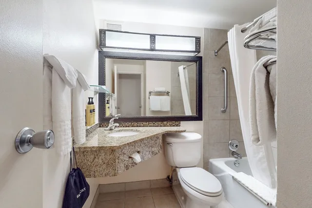 غرفة قياسية بسرير كينج يُسمح فيها بالحيوانات الأليفة، Best Western Plus Rio Grande Inn 10/10