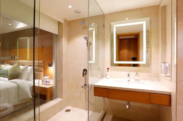 جناح تنفيذي بسرير كينج بمنطقة جلوس، Nataraj Sarovar Portico 3/4