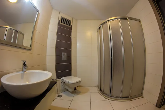 غرفة كومفورت رباعية بسرير مزدوج وسريرين منفصلين لذوي الإعاقة، Baykara Hotel 5/8