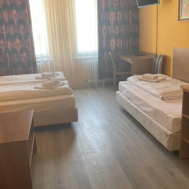 غرفة ثلاثية، Hotel Spreewitz 3/8