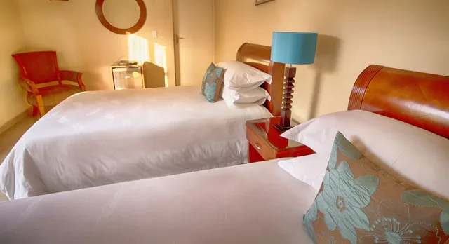 غرفة عائلية بسريرين منفصلين وسرير كينج، Lakeview Boutique Hotel Conference Centre 2/3