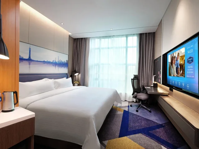 غرفة كومفورت بسرير كينج، Hampton by Hilton Guangzhou Tianhe Sports Center 5/8