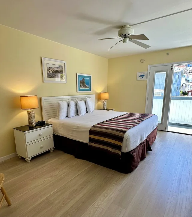 غرفة قياسية بسرير كينج، El Terado Terrace Mini Suites 1/3