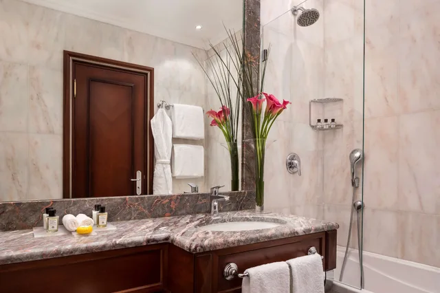 Deluxe, Twin Beds, Anantara Palazzo Naiadi 5/6
