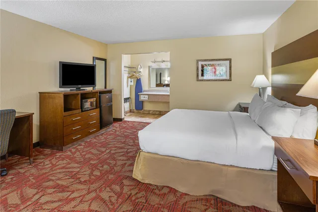 غرفة بسرير كينج، Best Western Pine Springs Inn 1/4