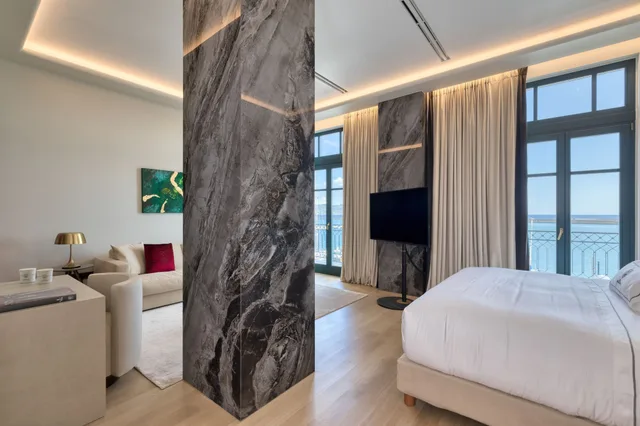 Grand, Suite, King Bed, Sea View, Grand Hotel Kalamata 1/2