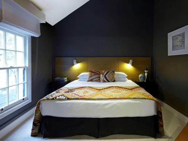 غرفة بسرير كينج بإطلالة على المرفأ، Harbour Rocks by Ode Hotels 2/5