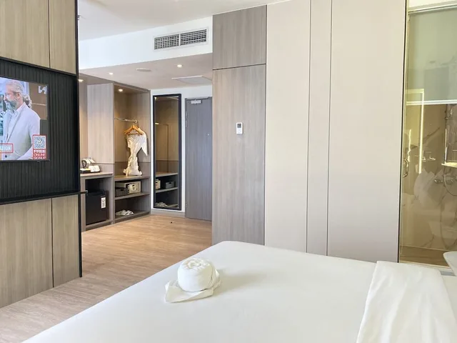 Express, Suite, Queen Bed، Swiss-Belexpress Jemursari Surabaya 4/7