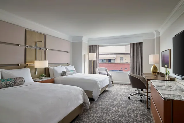 غرفة ديلوكس بسريرين كوين بإطلالة على الفناء، Hotel Clio, a Luxury Collection Hotel, Denver Cherry Creek 6/10