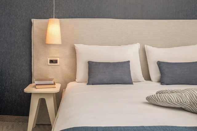 Junior Suite, Queen Bed, Sea Side, Sofa, Balcony، Aminess Lume Hotel 2/3