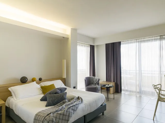 غرفة ديلوكس بثلاثة أسرّة، Esperia Palace Hotel 4/10