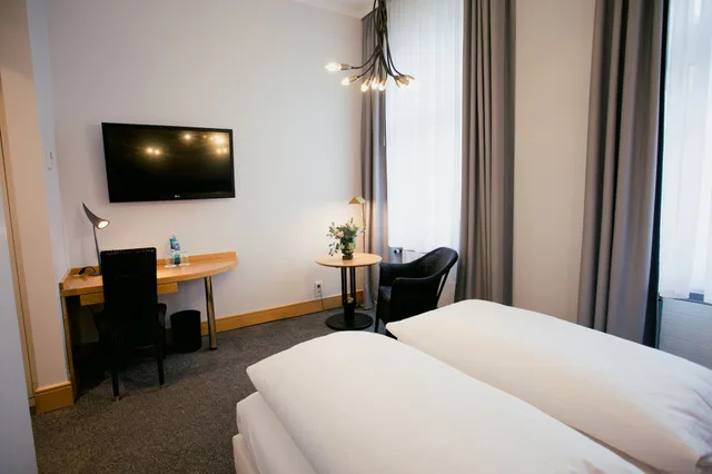 غرفة قياسية بسرير كوين، DOM HOTEL LIMBURG 8/10