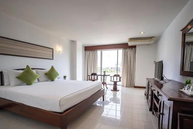 غرفة سوبيريور بسرير مزدوج بإطلالة على المدينة، JP Villa Pattaya 3/10
