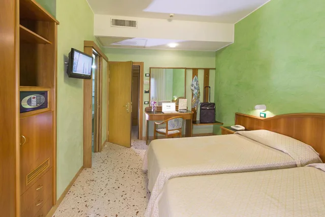 Room, Triple, Side Sea View، Hotel Maja 5/8