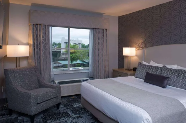 جناح بإطلالة على النهر، Best Western Plus Franklin Square Inn Troy/Albany 1/2