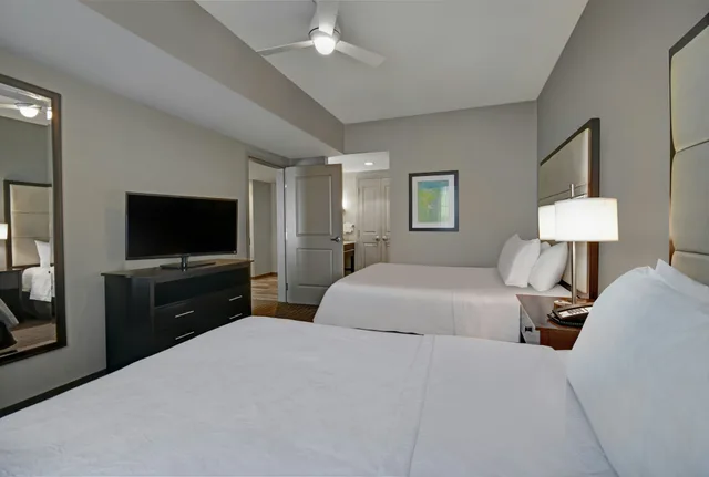 Suite, 1 King or 2 Queen Beds, Accessible, Homewood Suites By Hilton Hamilton Nj 3/6