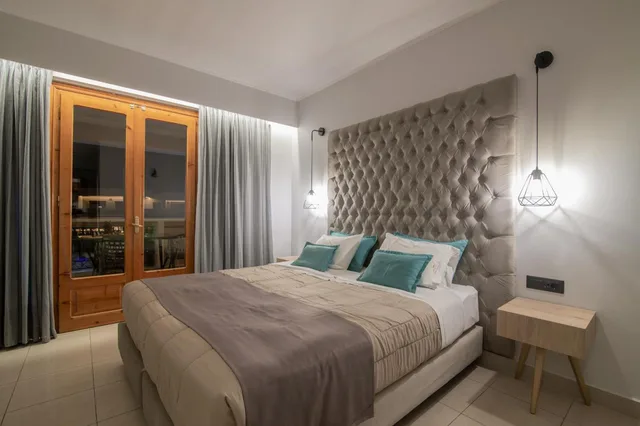 جناح ديلوكس بمسبح خاص، Plaza Pallas 2/8
