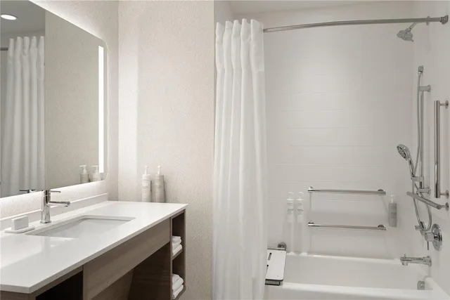 جناح استوديو بسريرين كوين بحوض استحمام لذوي الإعاقة، Home2 Suites by Hilton Kearney 5/7
