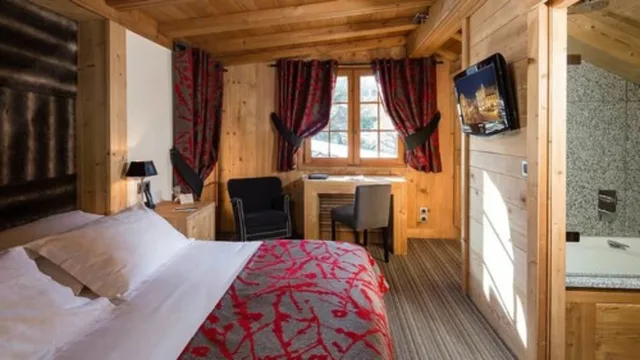غرفة كلاسيكية بسرير مزدوج، Hôtel Le Fer à Cheval 2/5