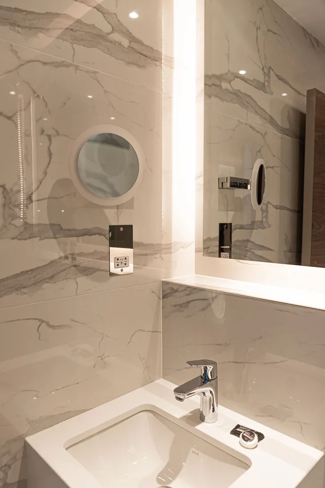 غرفة سوبيريور ثلاثية بسرير كينج وسرير فردي، Merit Kensington Hotel 4/5