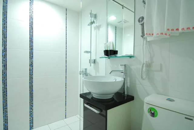 غرفة عائلية رباعية بسريرين مزدوجين، Shin Shin Hotel 5/5