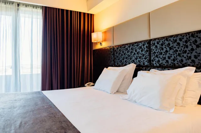 Sweet Porto, Double or Twin Bed, Axis Porto Business & Spa Hotel 7/9