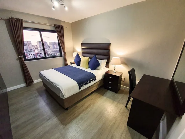 1 Bedroom, Apartment, Queen Bed, Mountain View, Sofa, Knightsbridge Luxury Apartment 2/3
