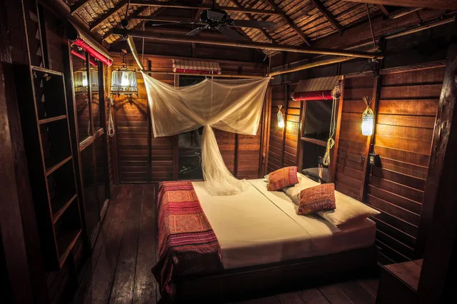 House, Garden View، Castaway 2/3