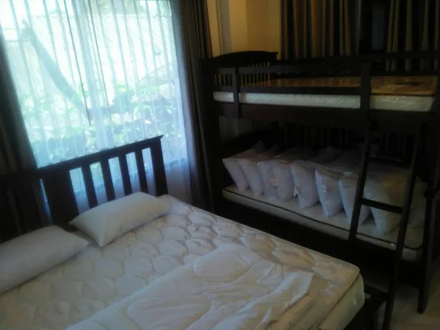 Mixed Dorm, Lay Trang Resort 3/4