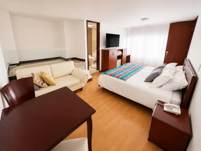 جناح بسرير كينج بجاكوزي، Nogal Suite Hotel Pasto 5/9