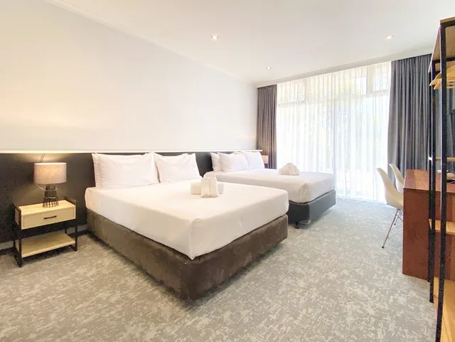 غرفة قياسية بسريرين مزدوجين، Park Inn by Radisson Melbourne Carlton 1/6