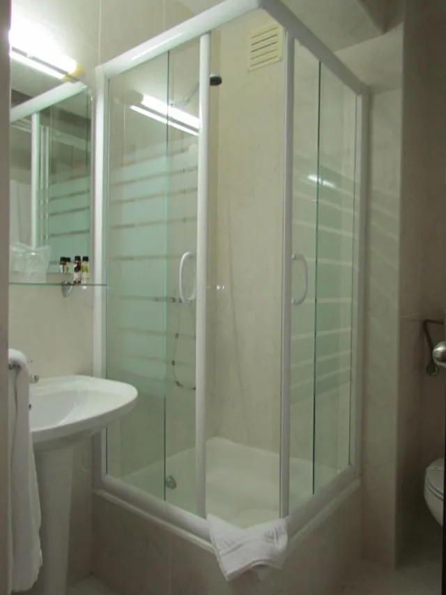 غرفة قياسية ثلاثية، Vera Cruz Residential 5/5