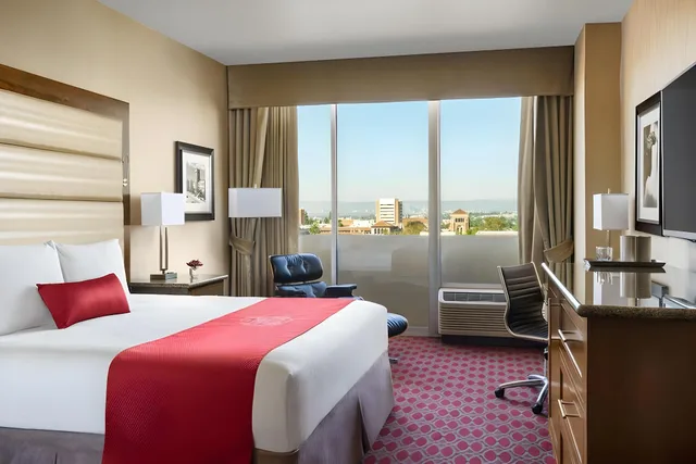 غرفة ديلوكس بسرير كينج لذوي الإعاقة، USC Hotel 1/1