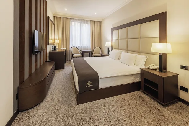 غرفة ديلوكس بسرير كينج، National by Stellar Hotels, Yerevan 3/8
