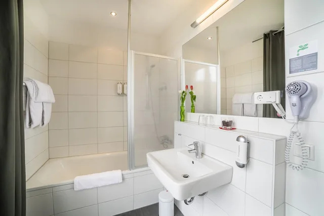 غرفة كومفورت بسرير مزدوج، H Hotel 4 Youth Berlin Mitte 10/10
