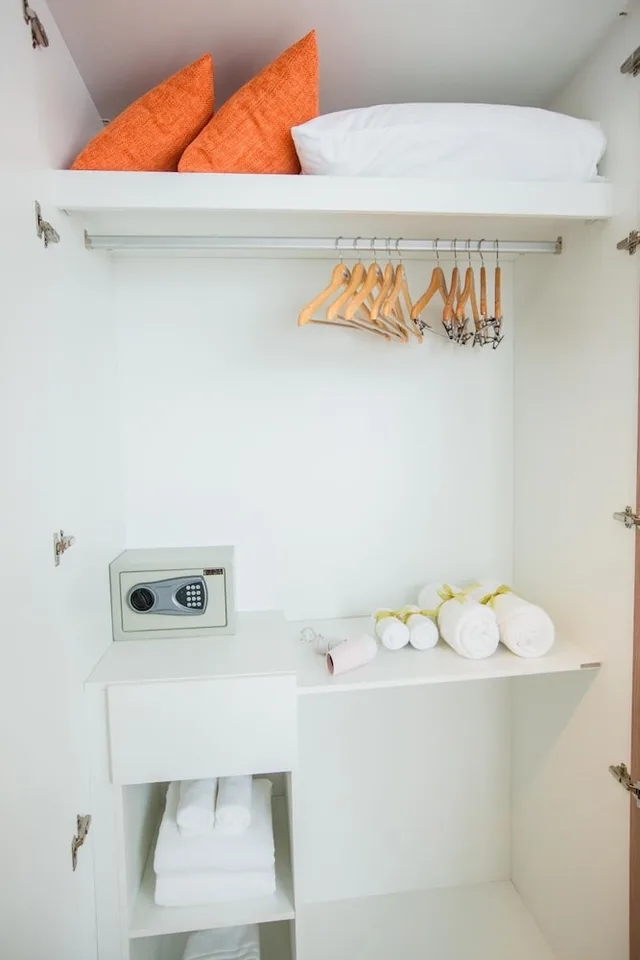 جناح عائلي بسرير كينج وسرير كوين بغرفتي نوم، Connext Residence 3/10