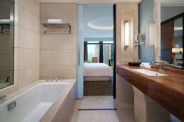 غرفة كلوب بسرير كينج بإطلالة على المدينة، Sheraton Jinan Hotel 7/7
