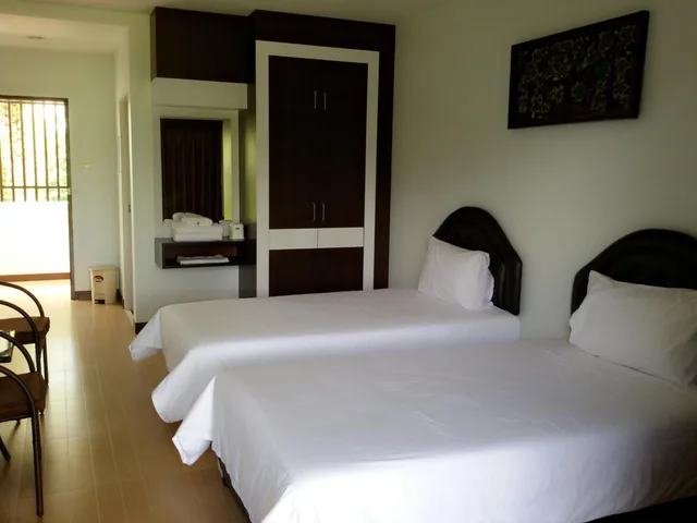 Standard, Twin Beds, Evergreen Resort Chanthaburi 5/10