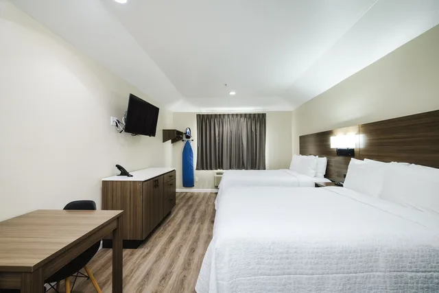 غرفة بسريرين كوين لذوي الإعاقة، SureStay Studio by Best Western Conroe Downtown 2/10