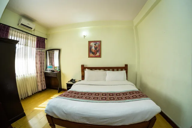 غرفة قياسية بسرير مزدوج، Hotel Encounter Nepal 1/2