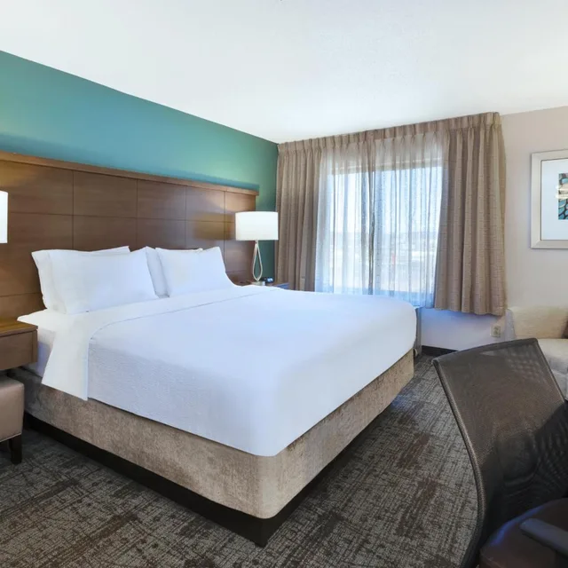 جناح بسرير كينج وسريرين كوين بغرفتي نوم مع أريكة، Staybridge Suites Columbia Hwy 63 I 70 2/8