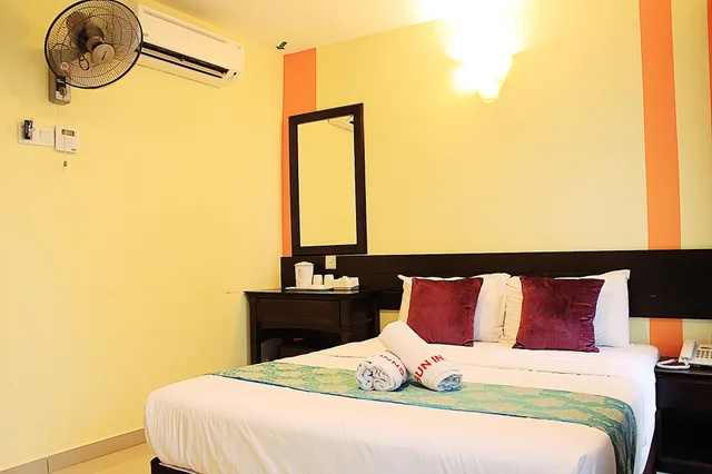 Deluxe, Queen Bed, No Window, Sun Inns Hotel Kelana Jaya 1/2