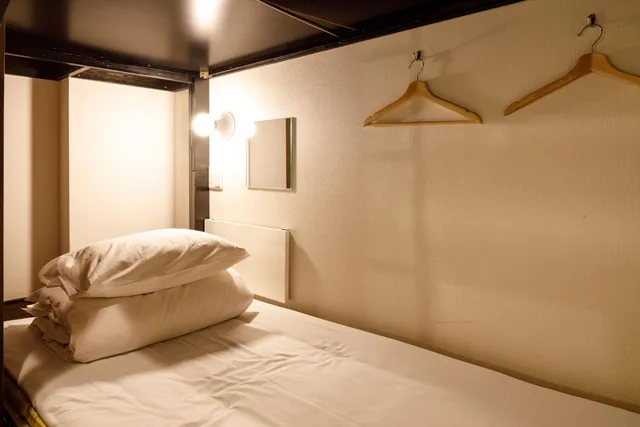 Female Dorm, Upper, Bunk Bed, Hotel Owl Tokyo - Hostel 3/8