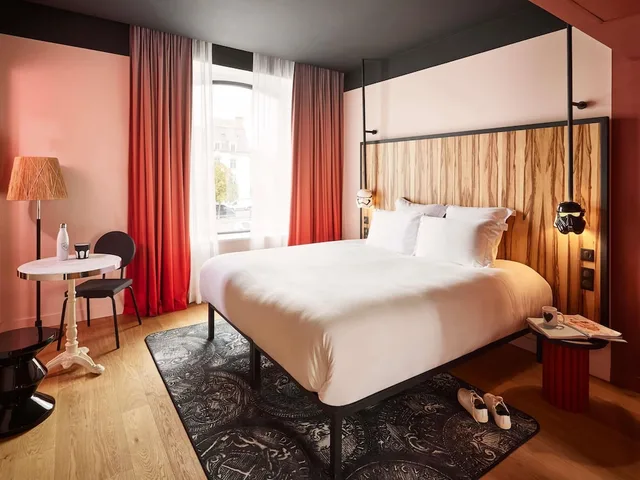 Mama, Medium, Double Bed، Mama Shelter Rennes 4/10