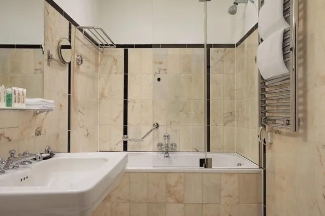غرفة غراند بسرير مزدوج، Le Meridien Grand Hotel Nurnberg 4/7