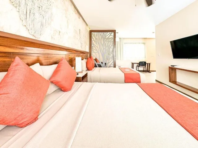 Comfort, Suite, Multiple Beds، Grand Fifty Suites 8/10