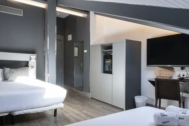 غرفة ثلاثية، Petit Palace Plaza Espana 3/4