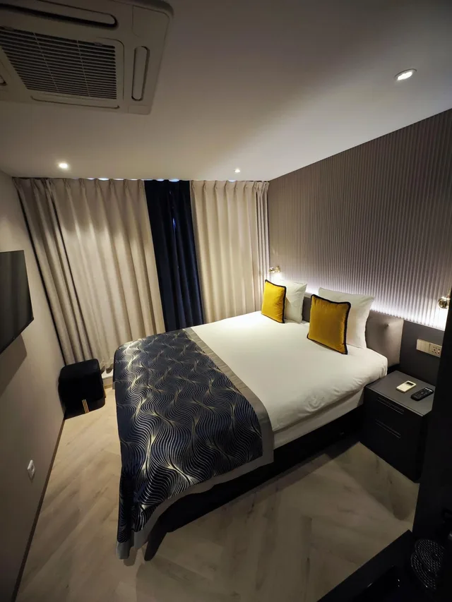 Semi Room, Basic, Basement, Double Bed، HAMPSHIRE BOUTIQUE HOTEL SEBASTIANS 1/5